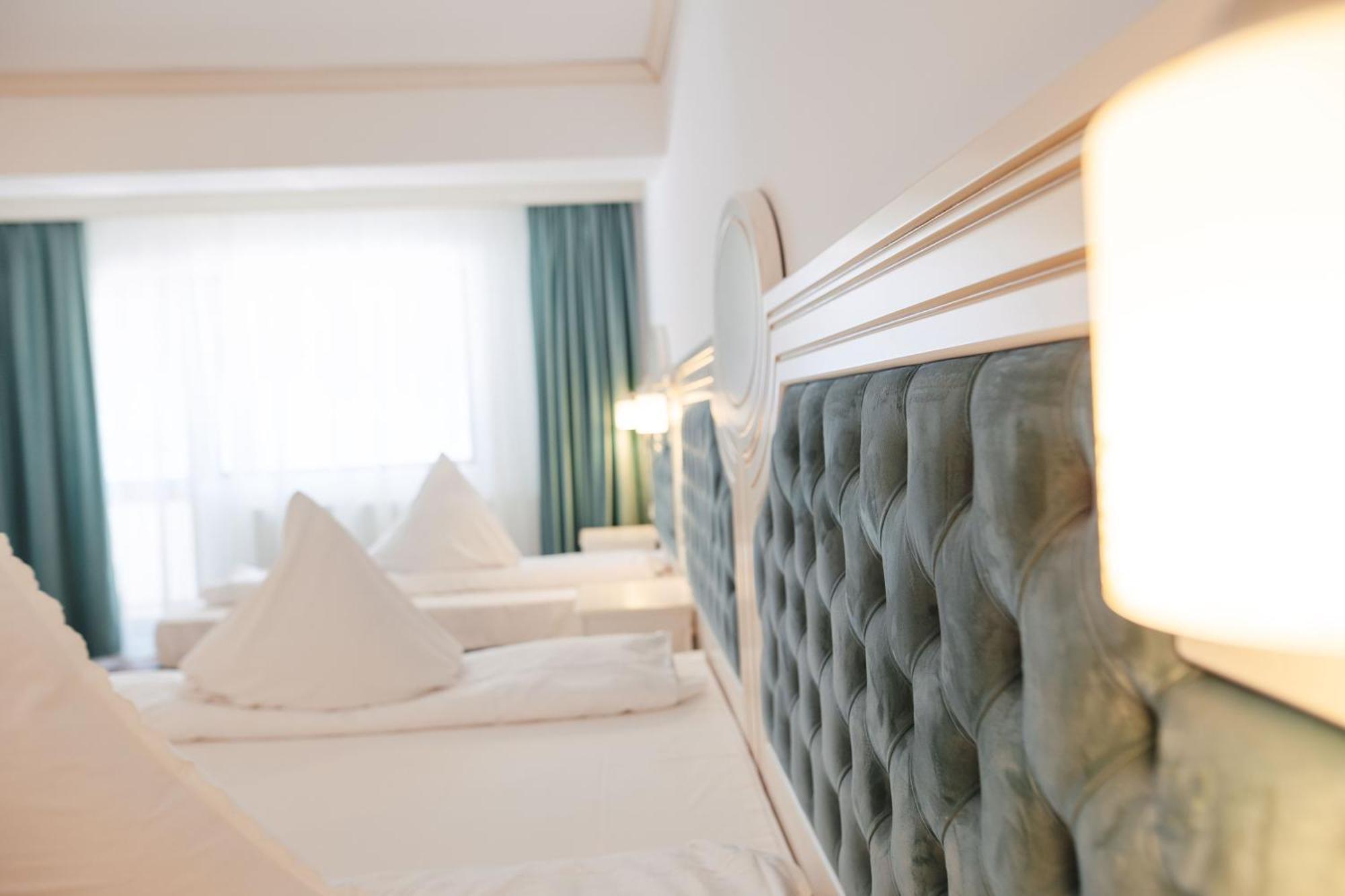 Hotel Miruna Сымбэта-де-Сус Экстерьер фото