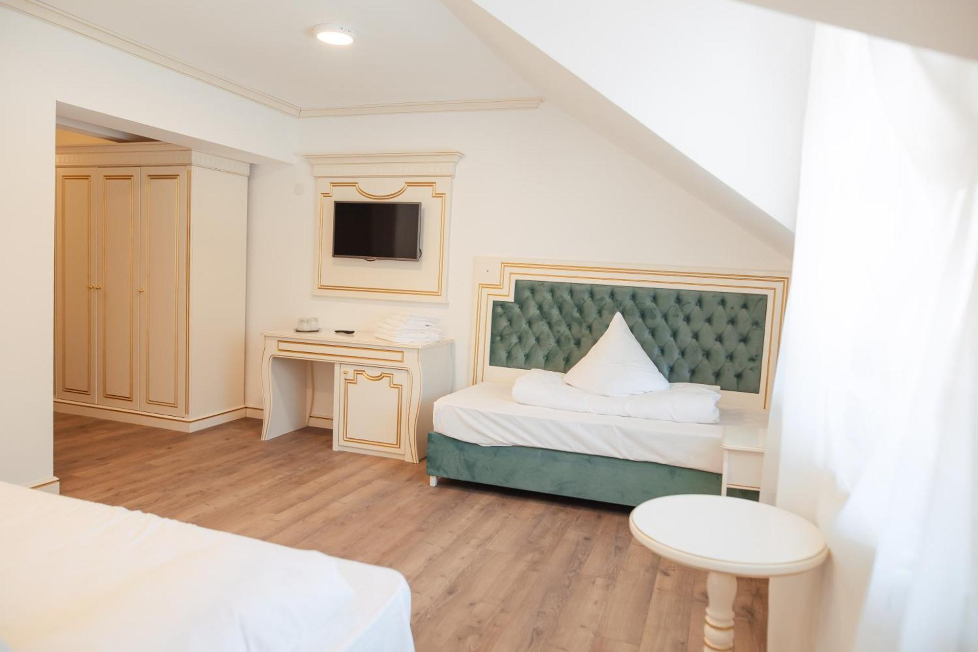 Hotel Miruna Сымбэта-де-Сус Экстерьер фото