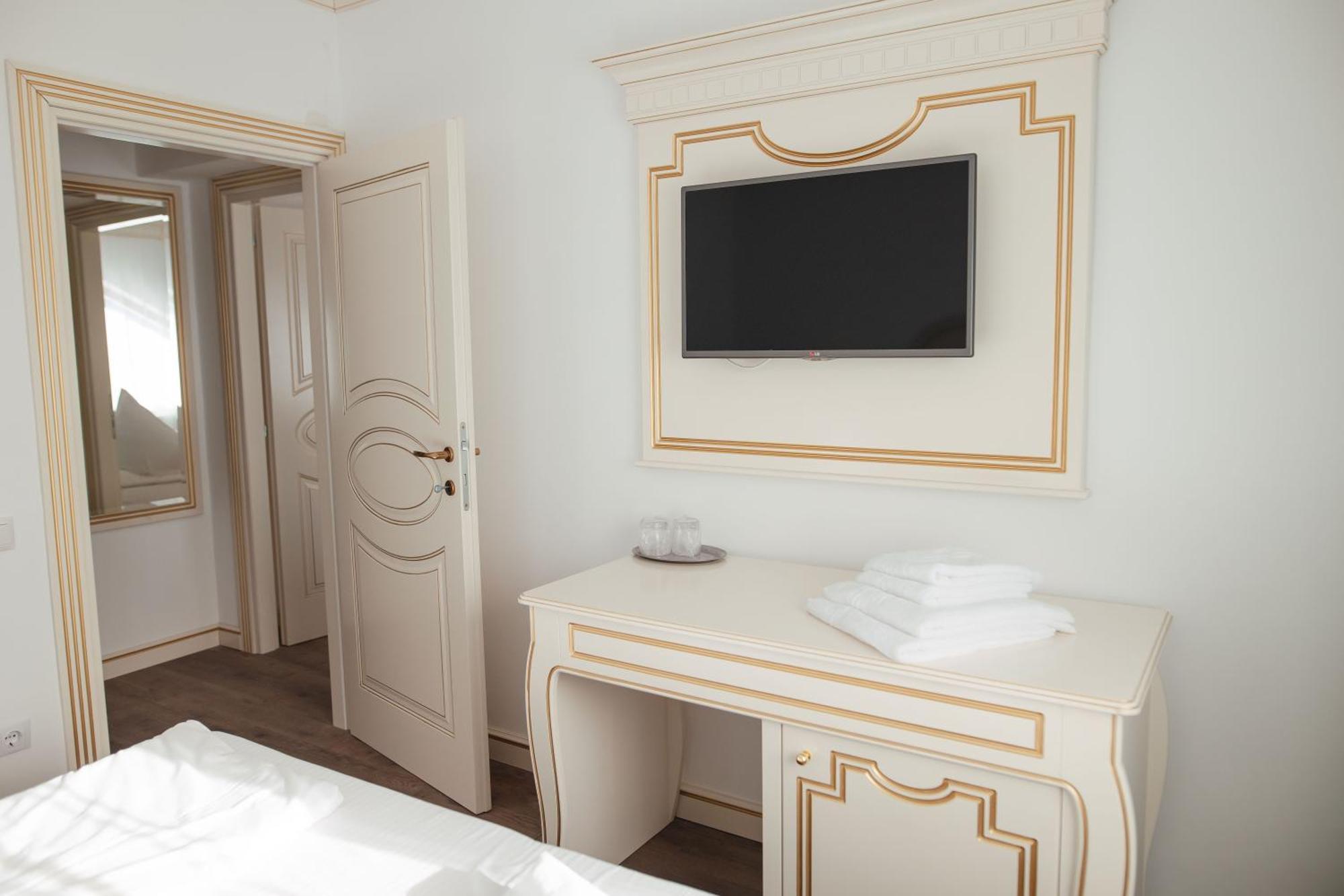 Hotel Miruna Сымбэта-де-Сус Экстерьер фото